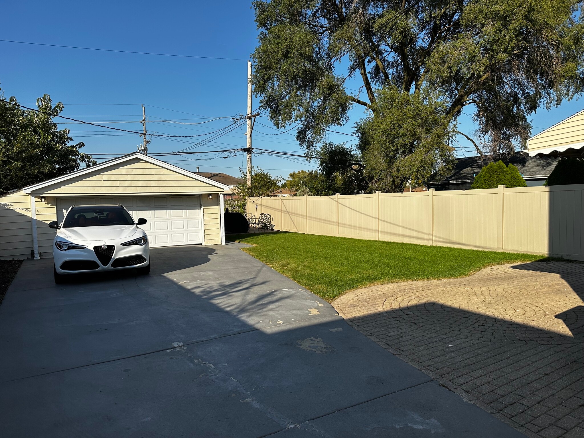 Building Photo - 6508 W 60th St