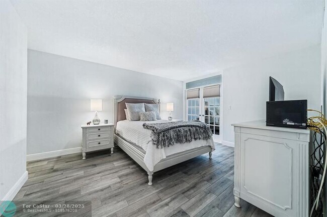 Building Photo - 1401 S Ocean Blvd