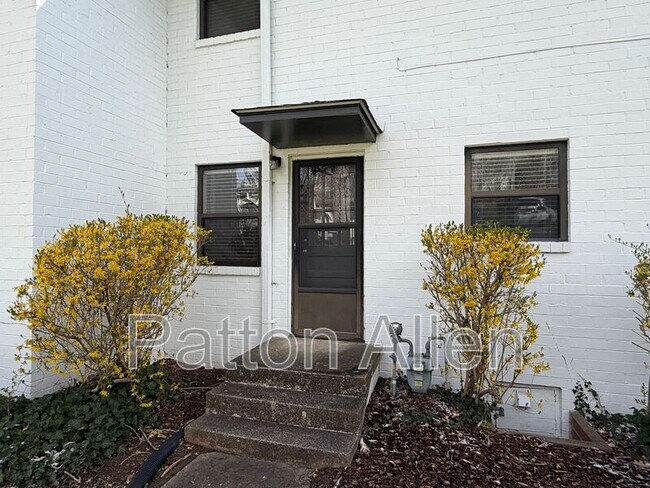 Building Photo - 615 Biltmore Ave