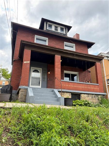 Building Photo - 1636 Dagmar Ave