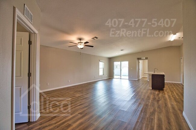 Building Photo - 2905 3rd St SW