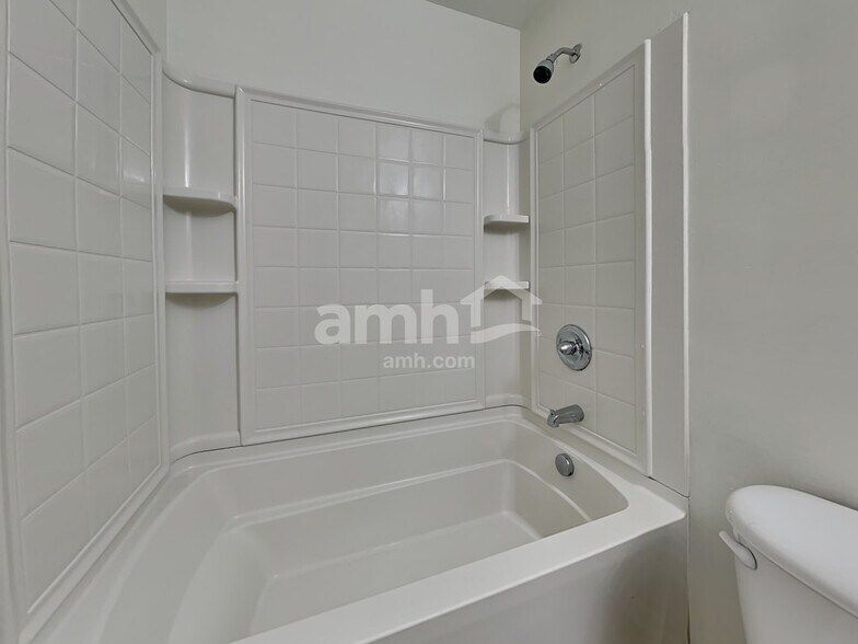 Building Photo - 2411 Cairns Mill Ct