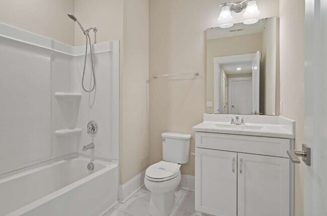 Building Photo - Luxury Townhome with Elevator and Rooftop Terrace