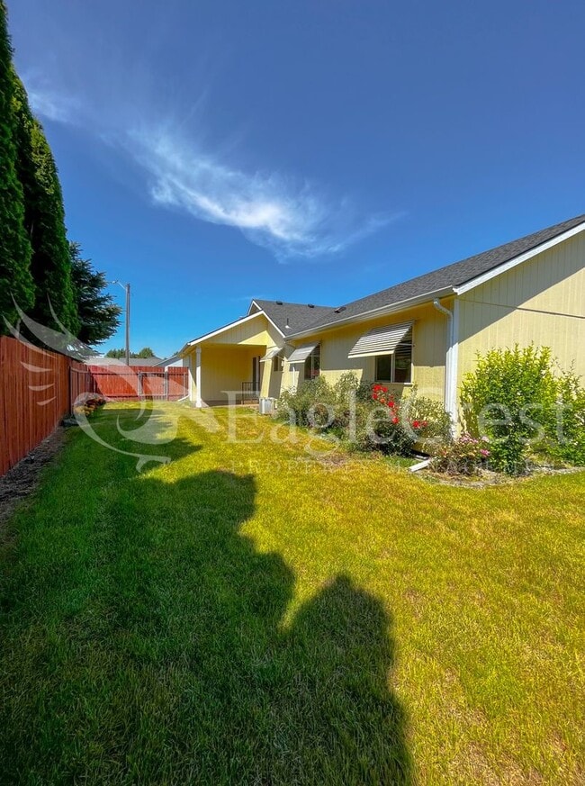 Building Photo - Single Family Home on Spagnuolo Loop