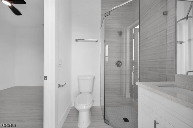 Building Photo - 3543 NE 14th Pl