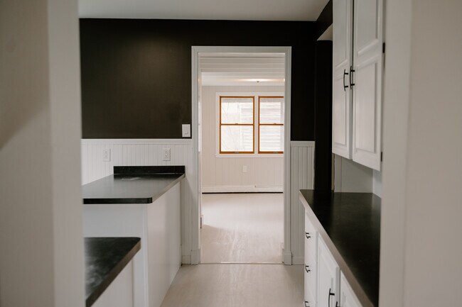 Building Photo - 354 Terrace Blvd