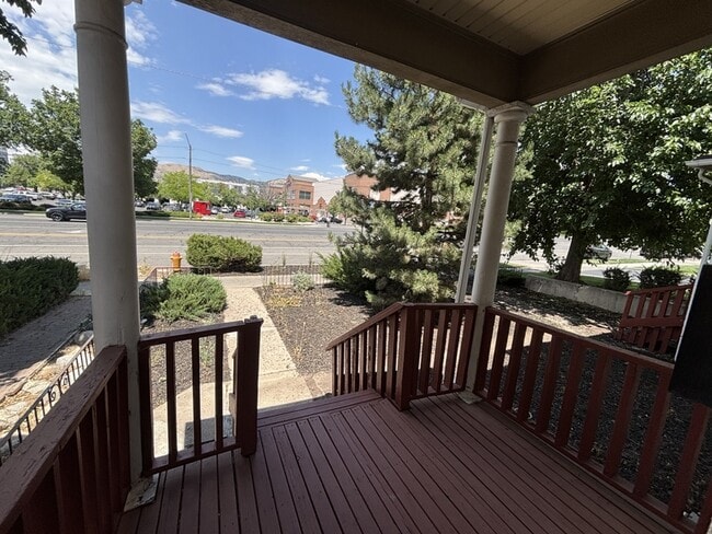 Building Photo - 512-514 E 500 S