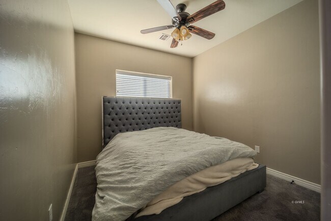 Building Photo - 2985 Bentley Dr