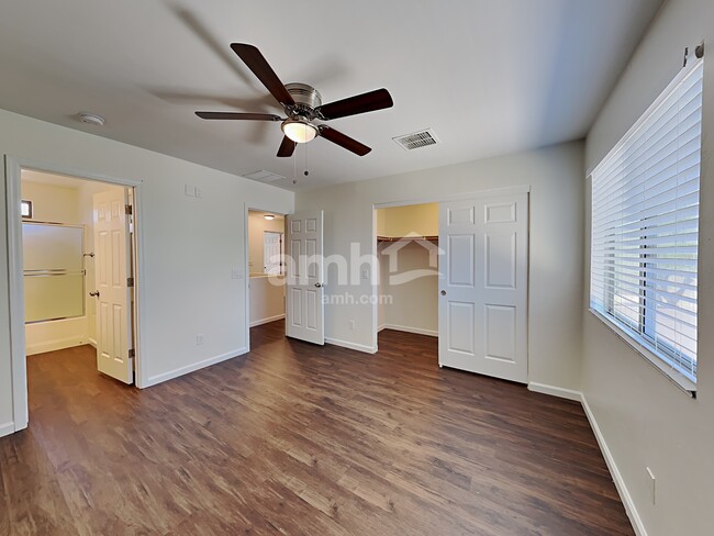 Building Photo - 786 W Cholla Crest Dr