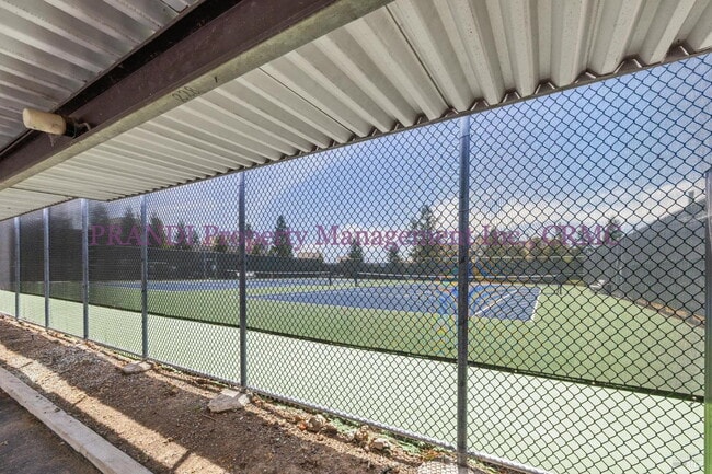 Building Photo - Top Floor, Corner Unit Condo with View and...