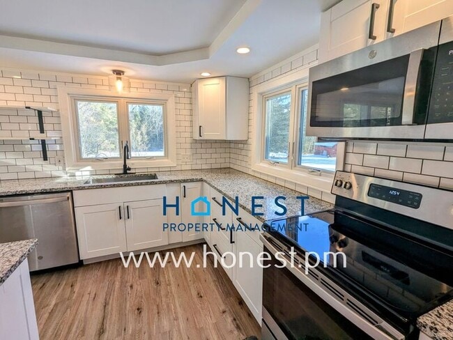 Building Photo - 151 Chimney Rd