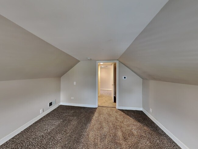 Building Photo - 2329 N 77th Ct