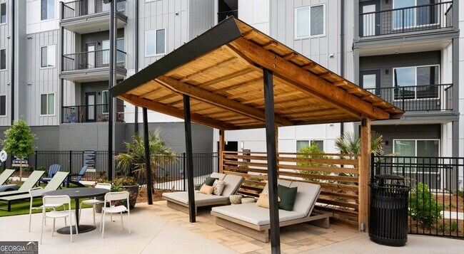 Building Photo - 6000 Ava Ave