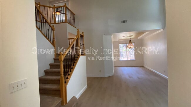 Building Photo - 673 Nacomis Ct