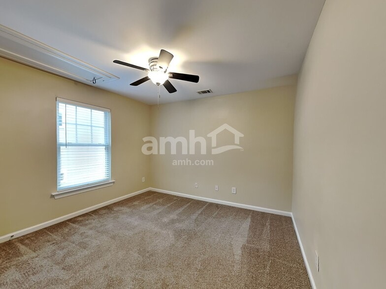 Building Photo - 7860 Keepsake Ln