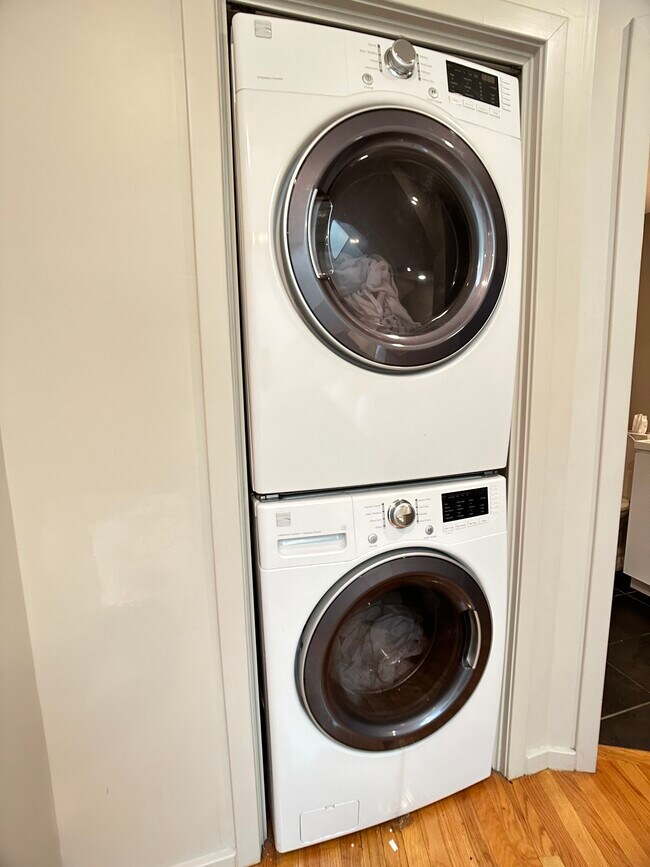 Building Photo - 91 Glenville Ave