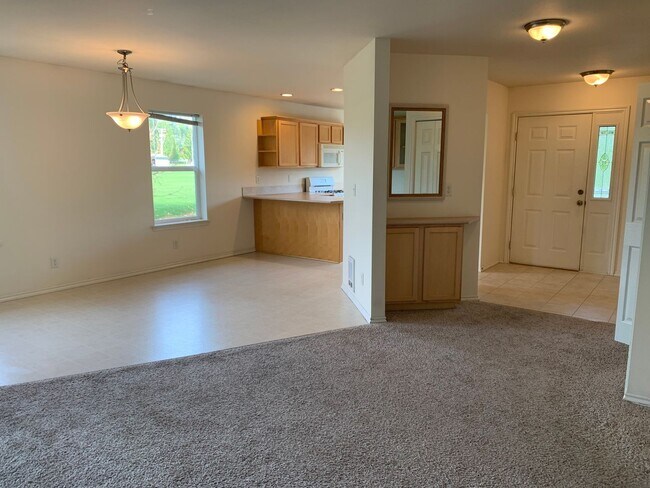 Building Photo - 322 E Bellis Fair Pkwy