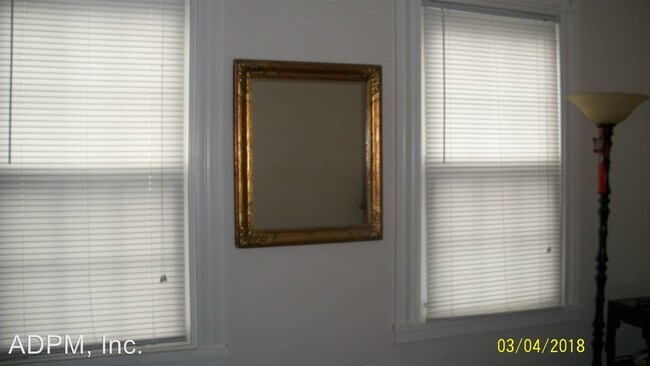 Building Photo - 2 br, 1.5 bath House - 234 Main St. #1