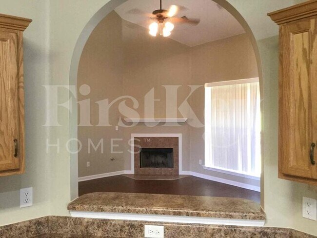Building Photo - 4590 Tulip Creek Dr