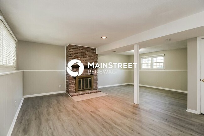 Building Photo - 3 Bedroom Pet-Friendly Home in Kansas City...