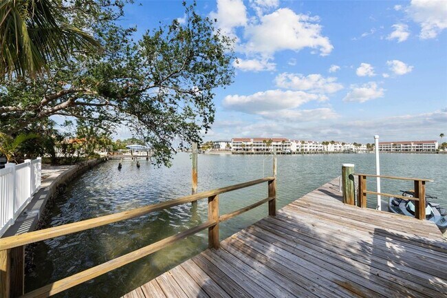 Building Photo - 12116 Lagoon Ln