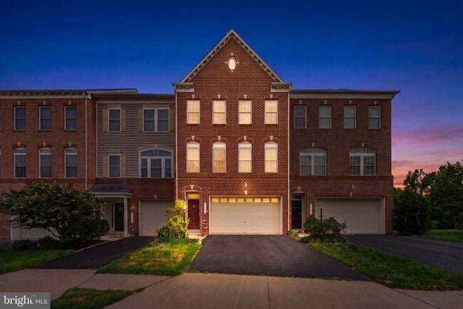 Building Photo - 21268 Park Grove Terrace