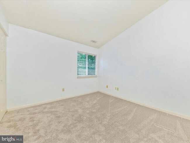 Building Photo - 2106 Whitehall Rd