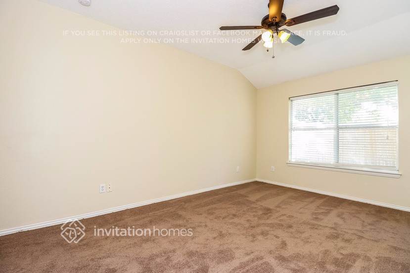 Building Photo - 1044 Waterview Dr