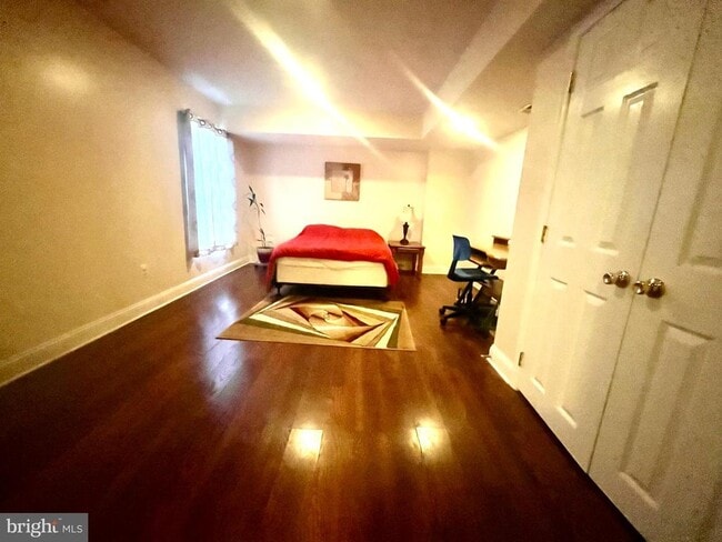 Building Photo - 23228 Daffodil Dr