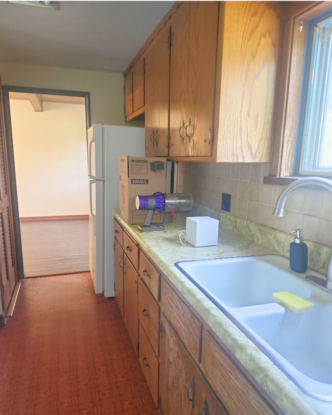 Building Photo - 5606/5610 Badger Court