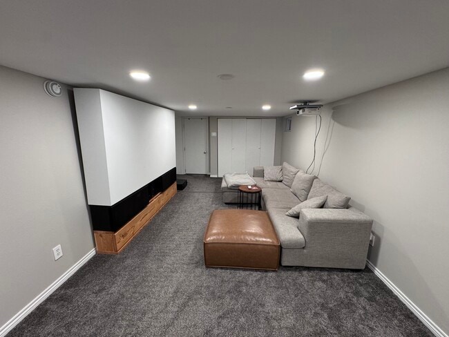 Building Photo - 2965 Grove St