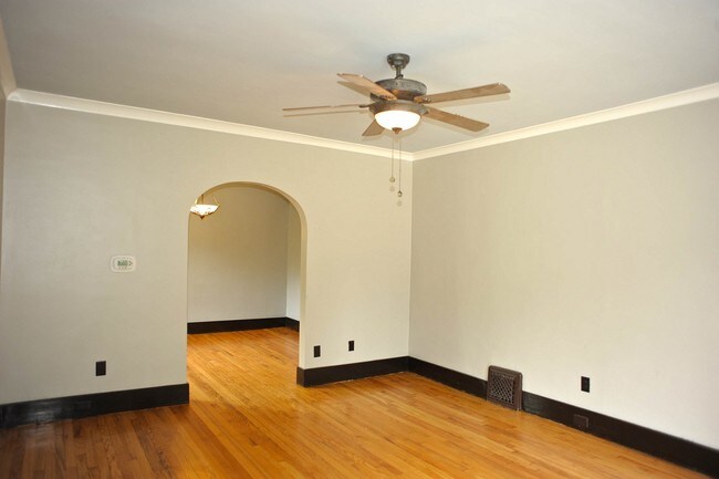 Building Photo - 1213 Lake Michigan Dr NW