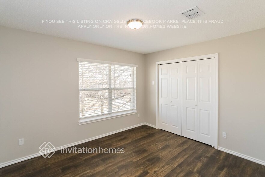 Building Photo - 2805 Yukon Dr