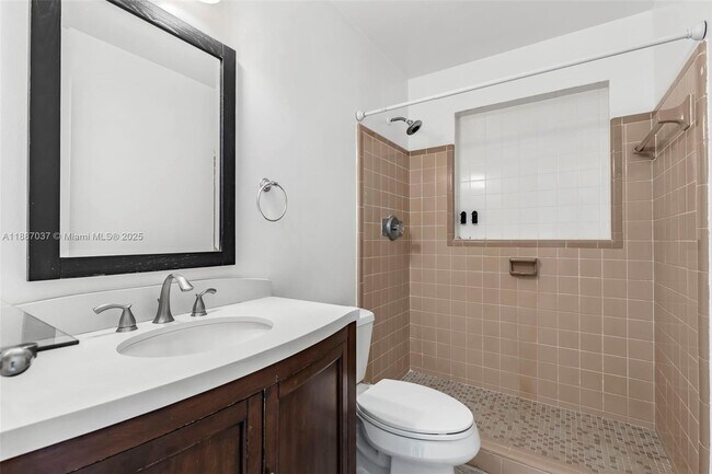 Building Photo - 5070 Ponderosa Ln
