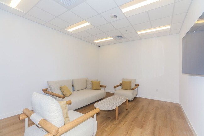 Building Photo - The Park on Keeaumoku - largest 2-bedroom residence offering 1,074 square feet of interior living...