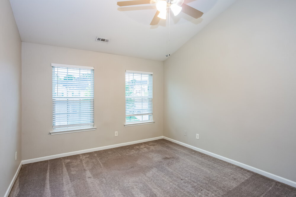 Building Photo - 4822 Abercromby St