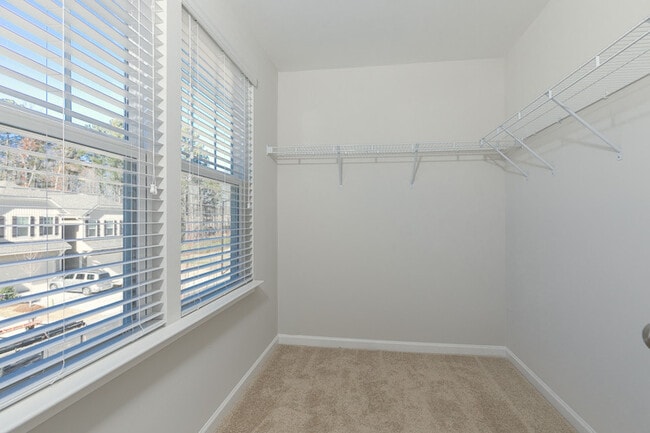 Building Photo - Coming Soon! Gorgeous End-Unit Townhome with Spacious Layout in Morrisville/Durham County