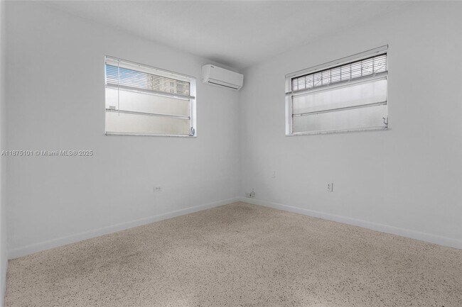 Building Photo - 3269 SW 23rd St