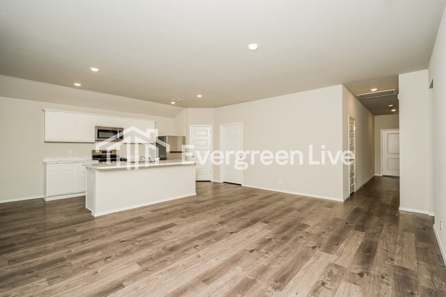 Building Photo - 10187 E Biswell Ln