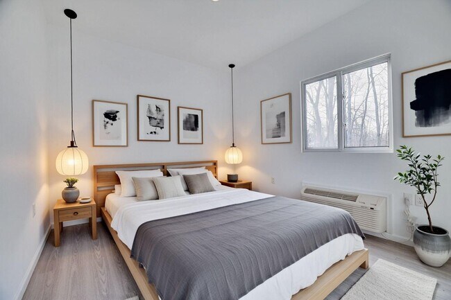 Building Photo - 9406 Juniper Dr