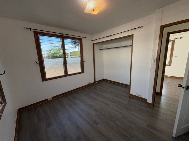 Building Photo - Three Bedroom Home