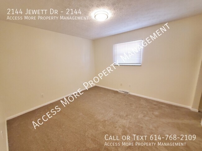 Building Photo - 2144 Jewett Dr