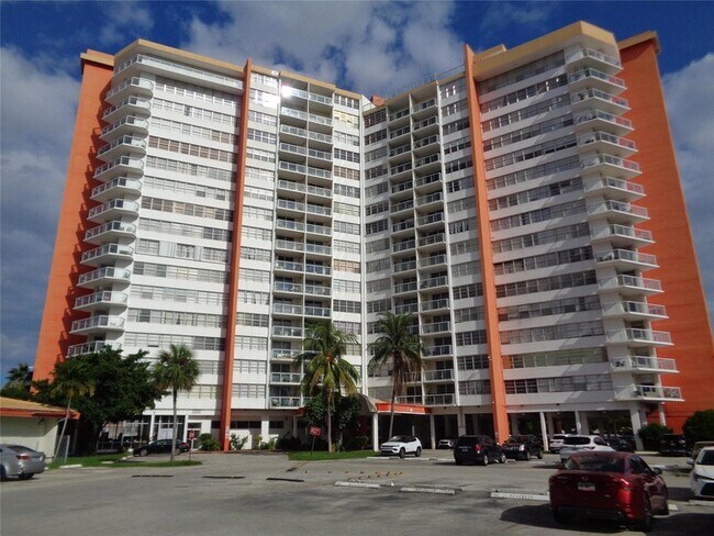 Primary Photo - 1301 NE Miami Gardens Dr