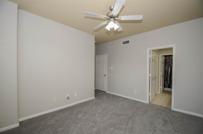 Building Photo - 12707 Boheme Dr