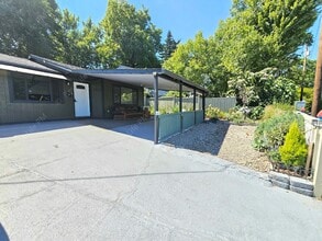 Building Photo - 6830 N Columbia Blvd
