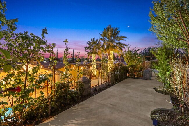 Building Photo - 1316 Hookridge Dr