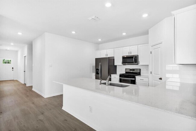Building Photo - 505 Brooks Ranch Dr