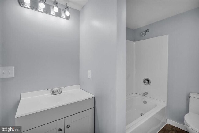 Building Photo - 21 Seyfert Dr