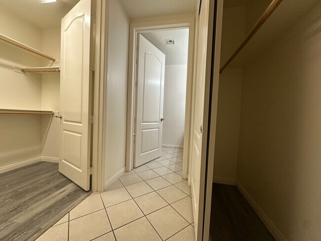 Building Photo - Luxury guard-gated mid-rise Manhattan Cond...