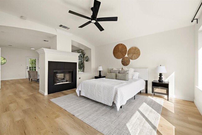 Building Photo - 3817 Tailfeather Dr